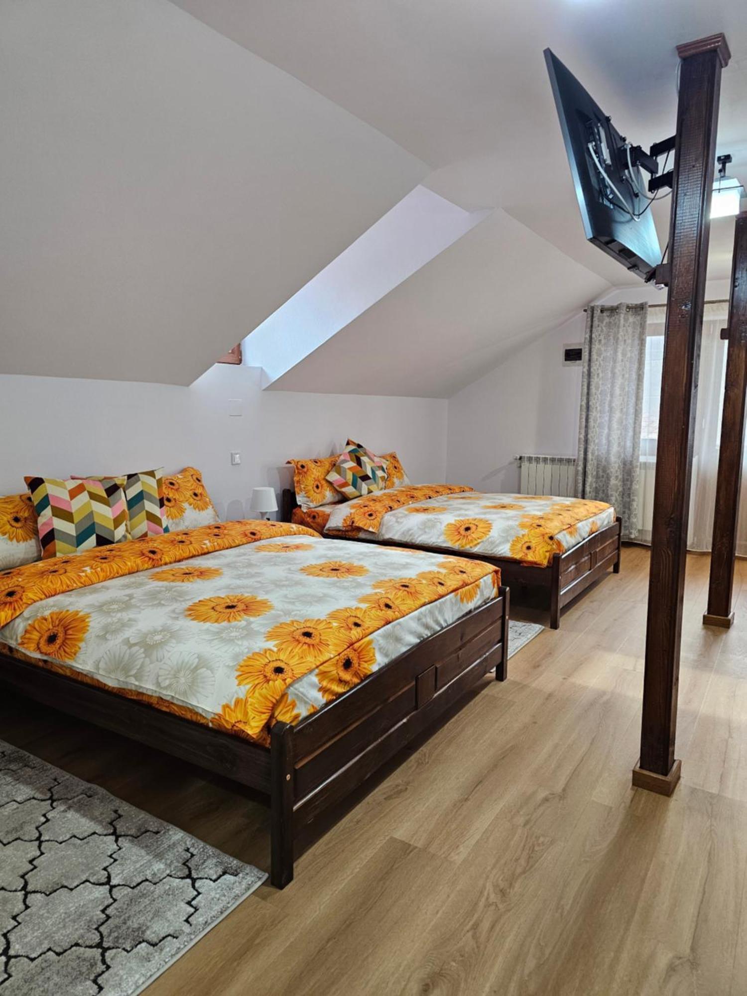 Casa Hera Călimăneşti Buitenkant foto
