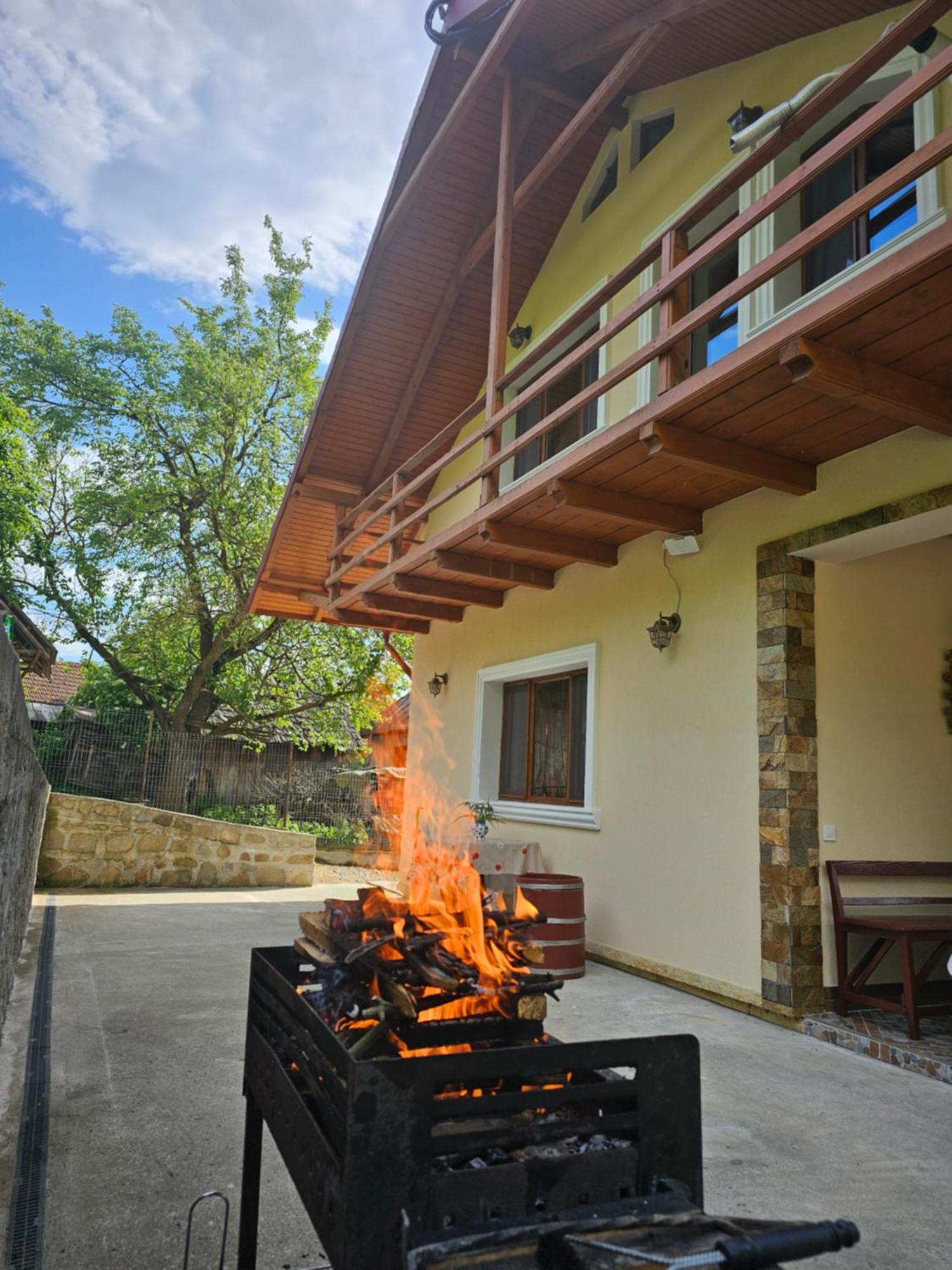 Casa Hera Călimăneşti Buitenkant foto